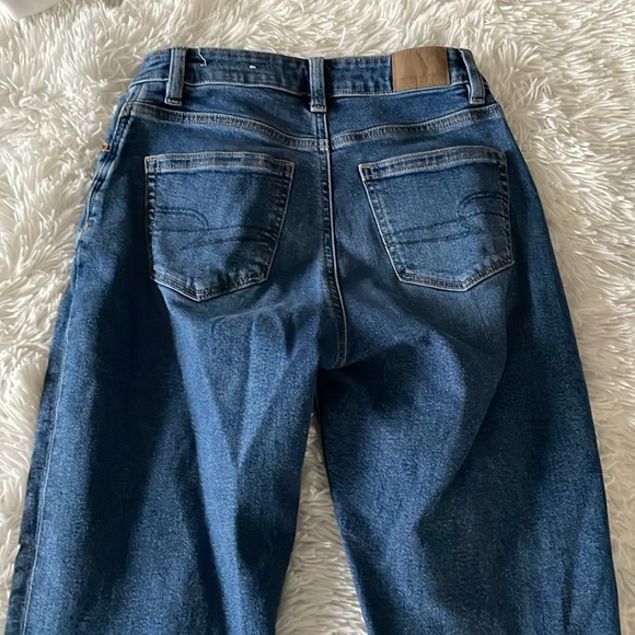 American Eagle Stretch Mom Jeans - Picture 4 of 4